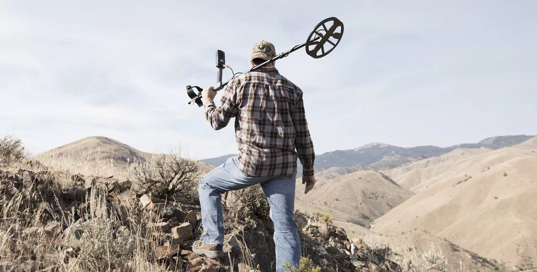 Minelab Equinox 800 Metal Detector